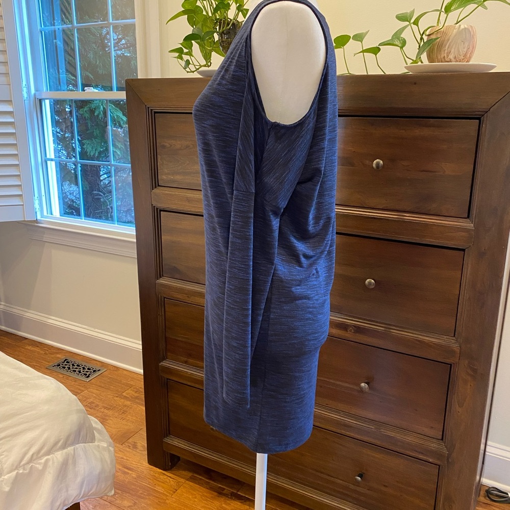 Dress - Picture 4 of 6